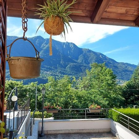Casa Vacanza Il Glicine Casale Corte Cerro Exterior photo
