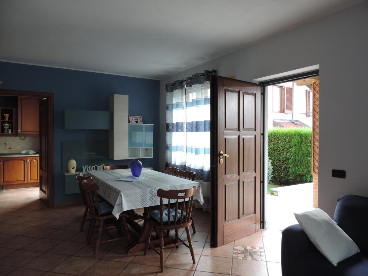 Casa Vacanza Il Glicine Casale Corte Cerro Exterior photo