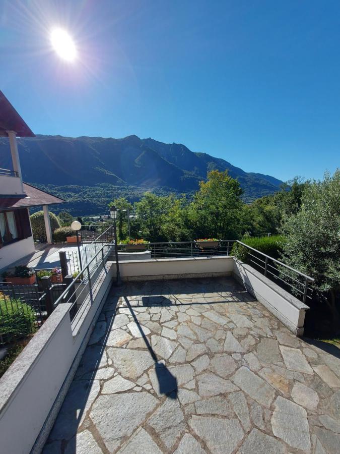 Casa Vacanza Il Glicine Casale Corte Cerro Exterior photo